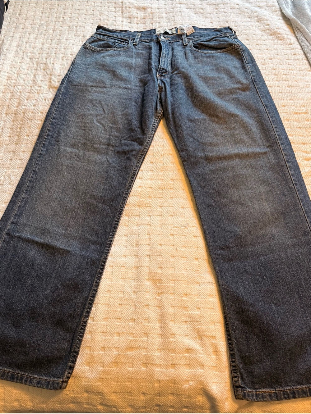 Levi's Men’s Loose Straight Jeans in Dark Blue Denim